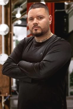 BARBER STRONG - The Barber Tee - Black - Longsleeve -Care Product Shop BS LONG SLEEVE 1200x1800 750x.png 74094.1615261076