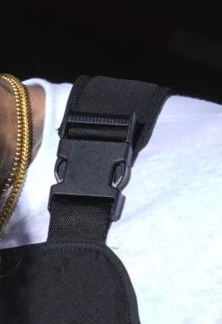 BARBER STRONG - The Barber Apron - Extra Wide -Care Product Shop Barber strong apron details3 1024x1024 14221.1567673401