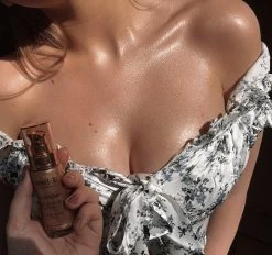 VANI-T - Afterglow Skin Finishing Gloss - Goddess 50ml -Care Product Shop IMG 2895 Facetune 02 11 2019 18 08 48 3 1800x1800 14494.1592826613